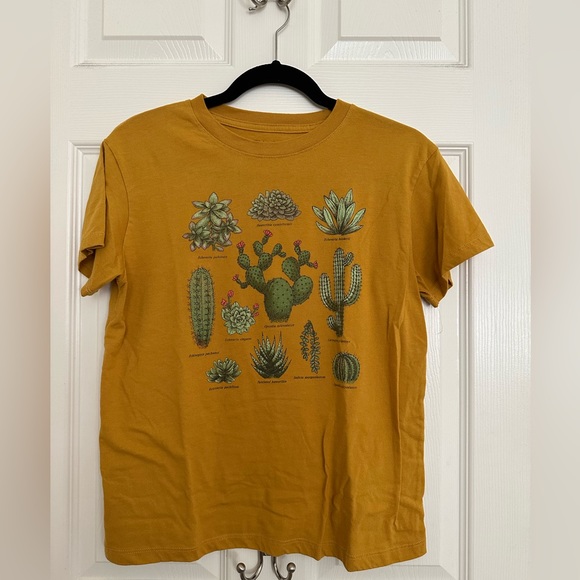 Succulent Variety Graphic Tee - Picture 2 of 4
